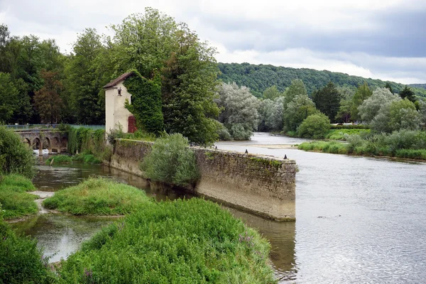 Ruiny dam — Zdjęcie stockowe