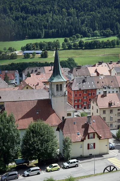 Kirche und Altstadt — Stockfoto