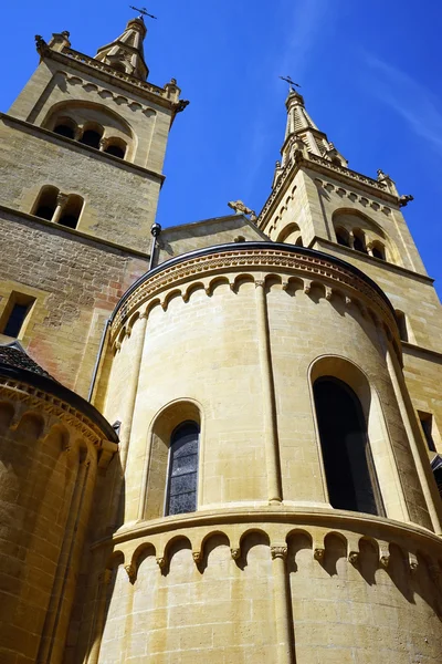 Collegiate church i Neuchatel — Stockfoto