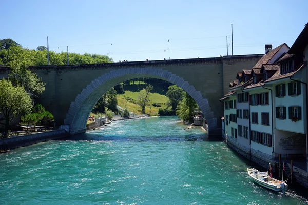 Ponte e rio Aare — Fotografia de Stock