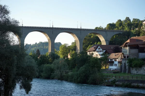 Sefa geçiş Zaehringen Köprüsü — Stok fotoğraf
