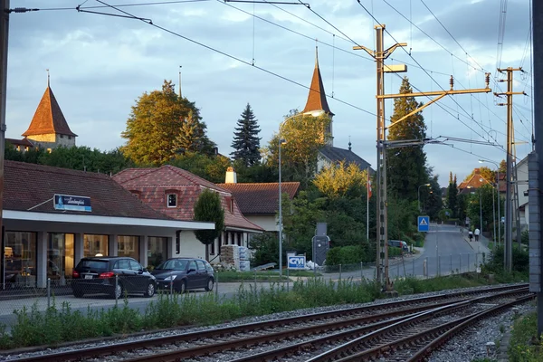 Spoorwegen in de buurt street — Stockfoto