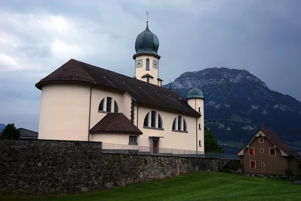 Pfarrkirche in Emmetten — Stockfoto