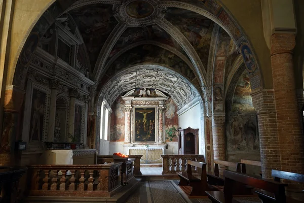 Uvnitř Chiesa di Santa Maria del Sasso — Stock fotografie