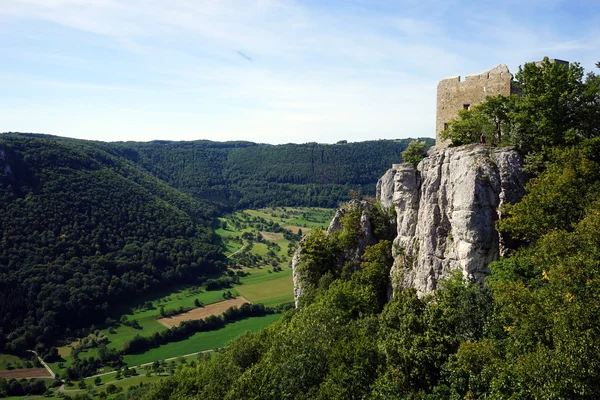 Ruine Heimenstein veya kaya üzerinde — Stok fotoğraf