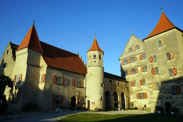 Wewnętrzny dziedziniec zamku Schloss Harburg — Zdjęcie stockowe