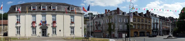 Mairie and houses — Stock Photo, Image