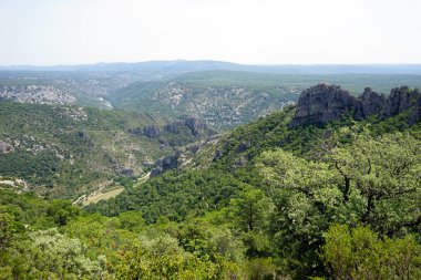 Gellone valley yakınındaki Saint-Guilhem-le-çöl