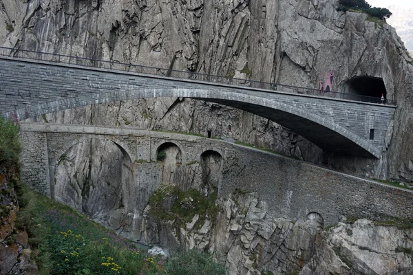 Ponte Devi 'sl nos Alpes Suíços — Fotografia de Stock