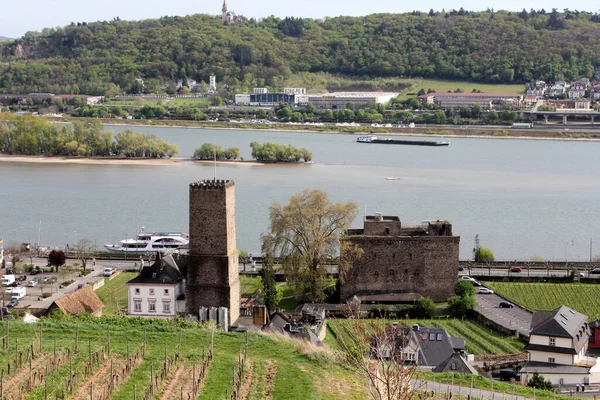 Rudesheim是德国黑森州Rhein Vineyards Rdesheim是德国莱茵河流域的一个酿酒镇 也是联合国教科文组织世界遗产的一部分 — 图库照片