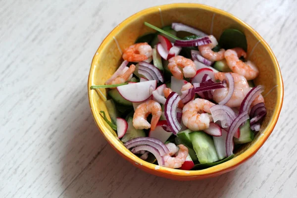 Fresh Spring Delicious Shrimp Salad Macro — Stock Photo, Image