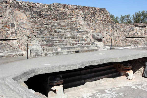 Visiting Teotihuacan Mexico Part Archaeological Site Basin Mexico Just Miles — Stock Photo, Image