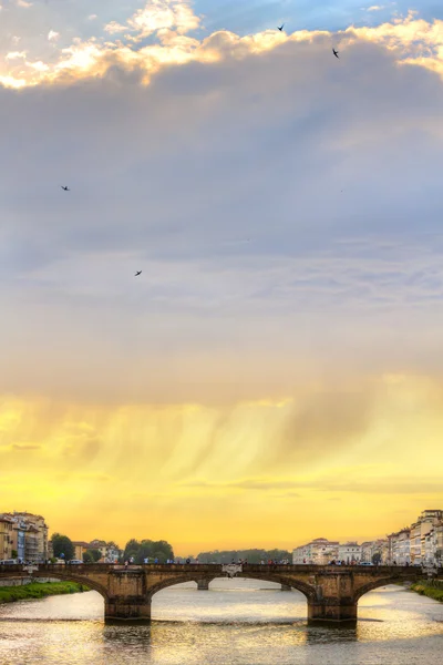 Sanat romantik akşam Floransa. İtalya. — Stok fotoğraf