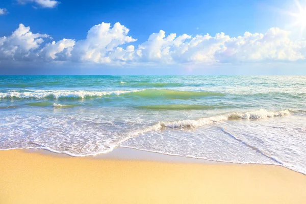 Sommar Strand Semester Bakgrund Vackra Havet Skylin — Stockfoto
