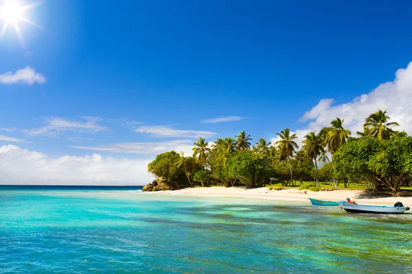 Art Caribbean beach with fishing boat — Stock Photo, Image