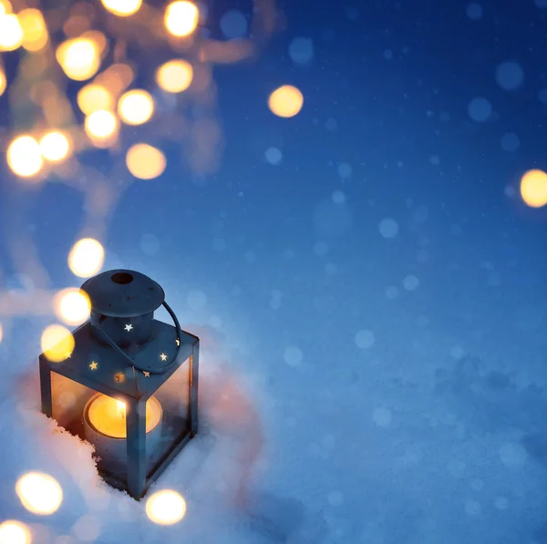 Sanat Noel fener kar yağışı ile — Stok fotoğraf