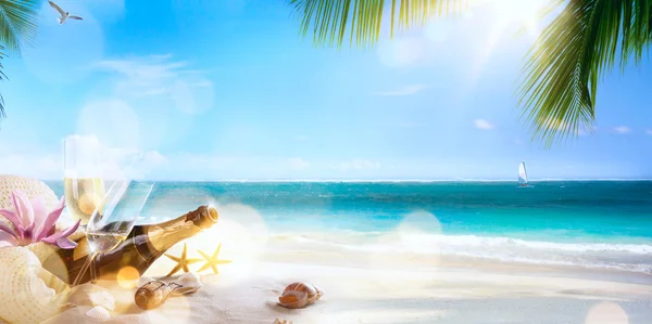 Art honeymoon party on the tropical beach — Stockfoto