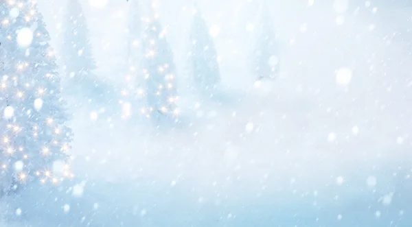 艺术圣诞树上雪背景 — 图库照片