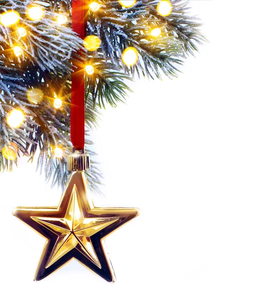 Umění vánoční jedle větvičky s Vánoční dekorace — Stock fotografie