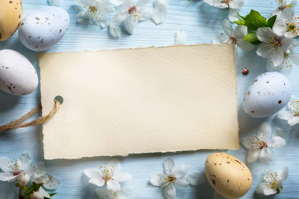 Huevos coloridos de Pascua. Fondo con huevos de Pascua — Foto de Stock