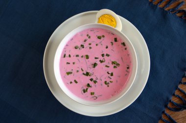 Soğuk pancar çorbası, geleneksel Litvanya mutfağı