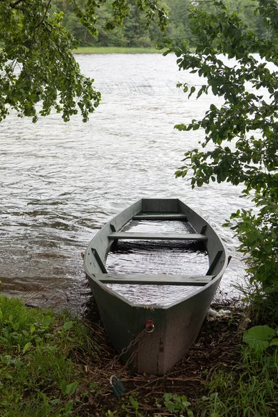 Holzruderboot Ufer Eines Sees Ruhige Szene Baluosas See Ethnografischen Dorf — Stockfoto