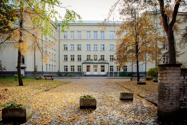 Prienai Litauen Oktober 2017 Prienai Ziburio Gymnasium Gymnasiebyggnad Prienai Litauen — Stockfoto