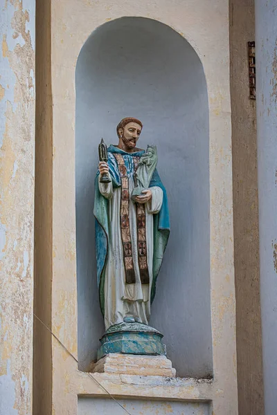 Sumskas Litouwen September 2017 Geveldecoratie Met Reliëfs Heiligenbeelden Kerk Van — Stockfoto