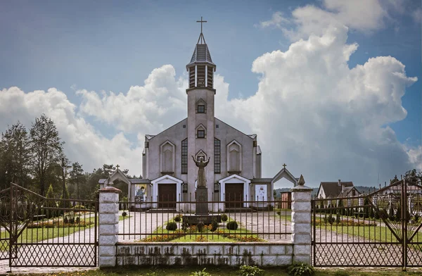 Kalveliai Lituania Septiembre 2017 Iglesia Divina Misericordia Moderna Kalveliai Construida — Foto de Stock