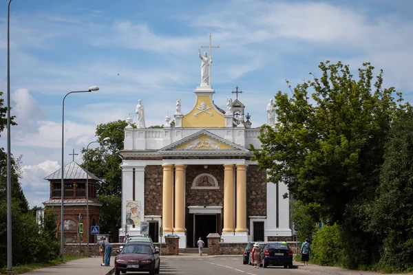2017年7月23日 立陶宛乌克米尔的圣彼得教堂和圣保罗教堂 1820年的新古典主义风格 — 图库照片