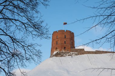 Gediminas Kulesi, Litvanya, Vilnius 'taki Yukarı Kale' nin kalan kısmı. Litvanya 'nın başkentinin ana sembolü.. 