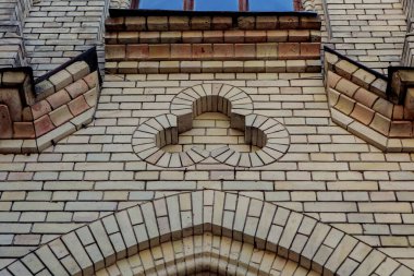 Vilnius, Litvanya - 28 Eylül 2017: M. Prozorov 'un neo-gotik tarzdaki projesine göre 1897-1898 yılları arasında Jaksto Caddesi' nde önemli bir ev inşa edildi. Şimdi 