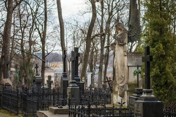 Vilna Lituania Abril 2021 Antiguas Lápidas Estatuas Cementerio Bernardino Uno —  Fotos de Stock