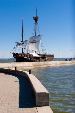 Ortaçağ tarzı yelkenli