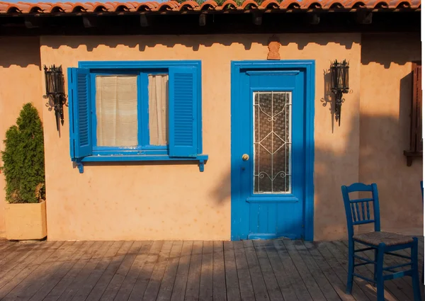 Geleneksel olarak Yunanistan evi dekore edilmiş — Stok fotoğraf