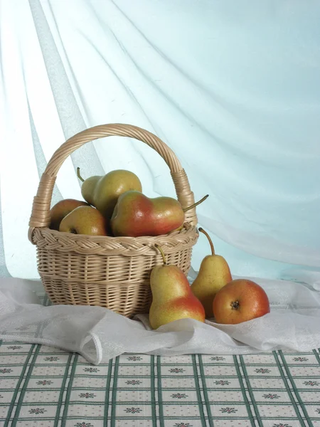 Still life with basket of pears — Stock Photo, Image