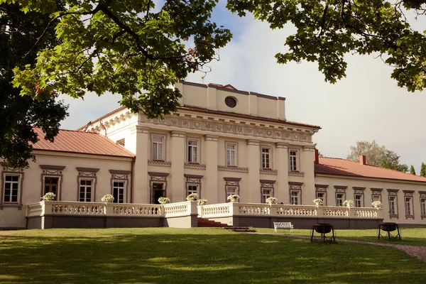 Taujenai manor — Stok fotoğraf