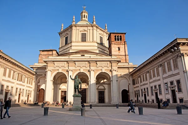 Bazilika san lorenzo Maggiore — Stock fotografie