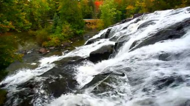 northwoods michigan düşen Bond