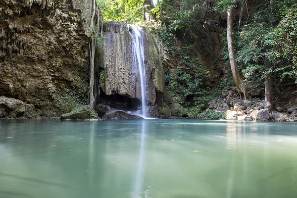 Tayland Erawan şelale — Stok fotoğraf