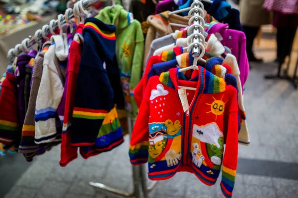Pulls tricotés pour enfants — Photo