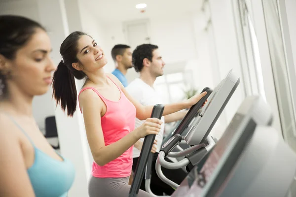 People training in the gym — Stock Photo, Image