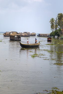 Unindetified adamlara önemsizden