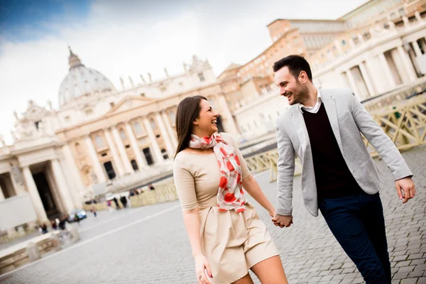 Casal amoroso em Roma — Fotografia de Stock