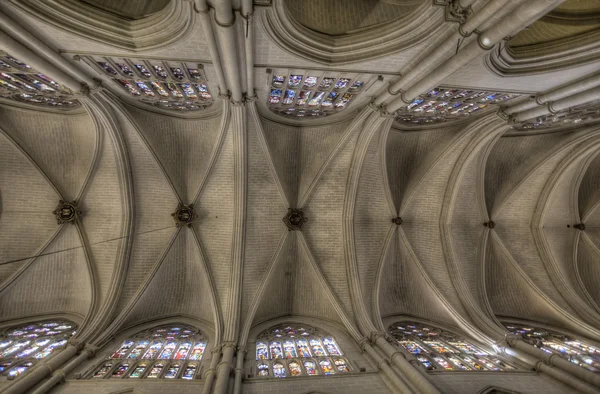 Blick auf die Kathedrale von Toledo — Stockfoto