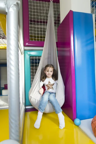 Menina no jardim de infância — Fotografia de Stock