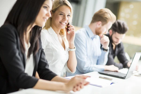 People working in the office — Stock Photo, Image