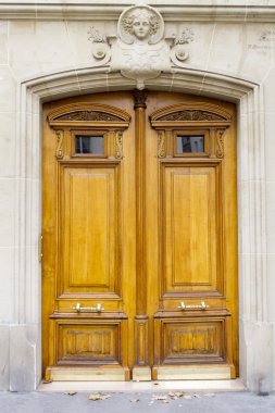 Paris kapı görünümü