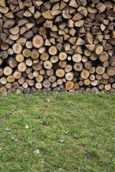 Pila de madera al aire libre —  Fotos de Stock