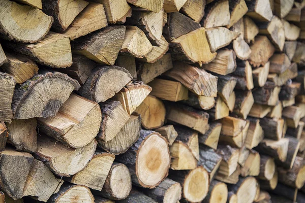 Pila de madera al aire libre — Foto de Stock